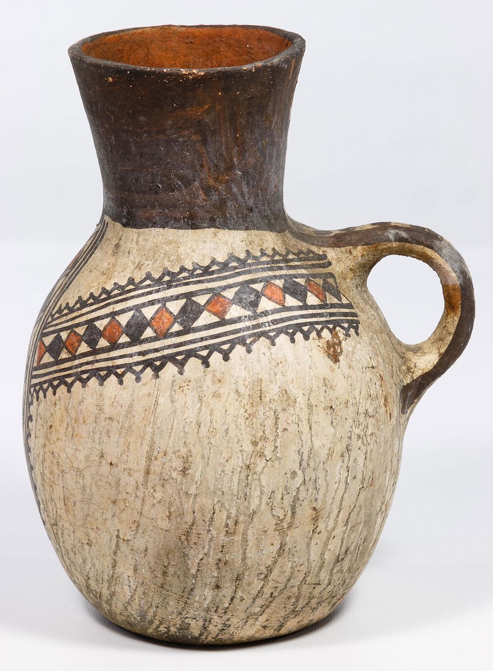 Lot 300: South American Huari Pottery Pitcher