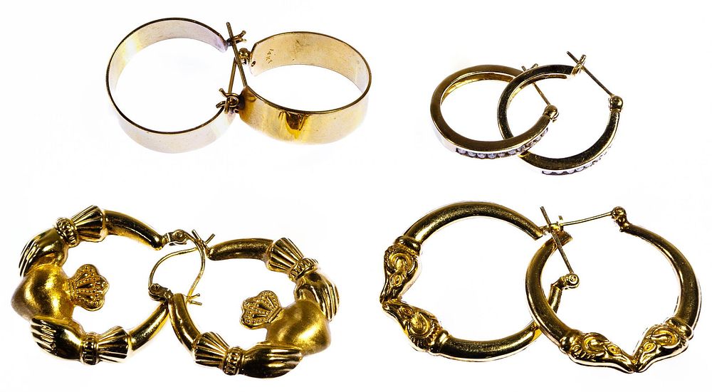 Lot 316: 14k Gold Pierced Earring Assortment
