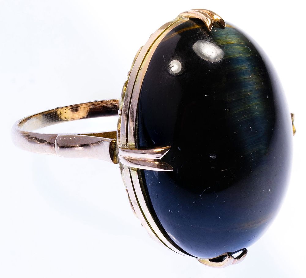 Lot 319: 14k Gold and Cat's Eye Tourmaline Ring