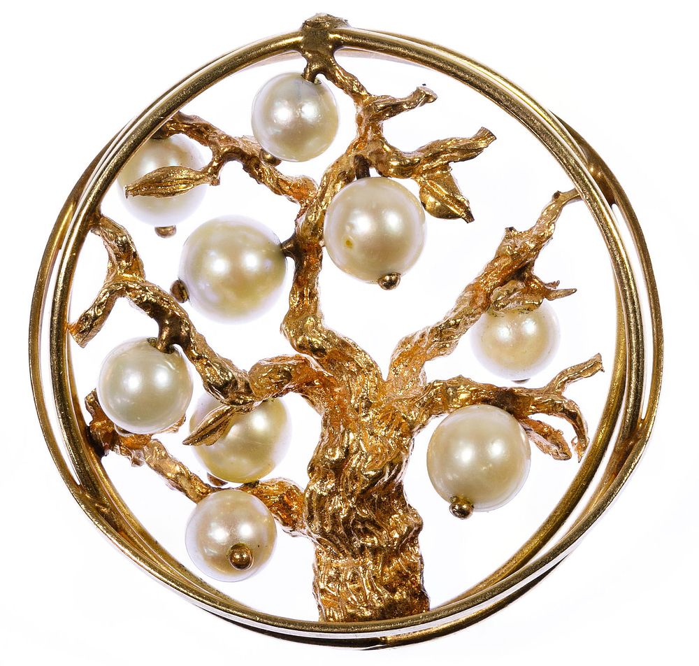 Lot 340: 14k Gold and Pearl Pendant