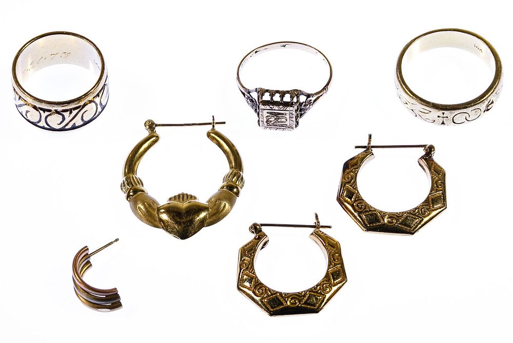 Lot 342: 14k Gold Jewelry Assortment