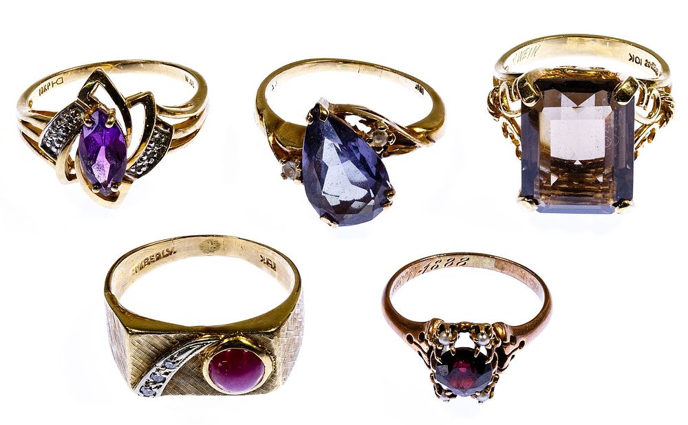 Lot 367: 10k Gold Jewelry Assortment