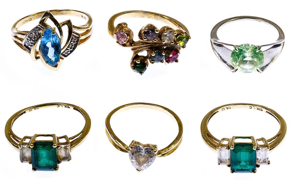 Lot 368: 10k Gold Ring Assortment
