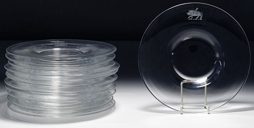 Lot 454: Steuben Glass Plate Collection