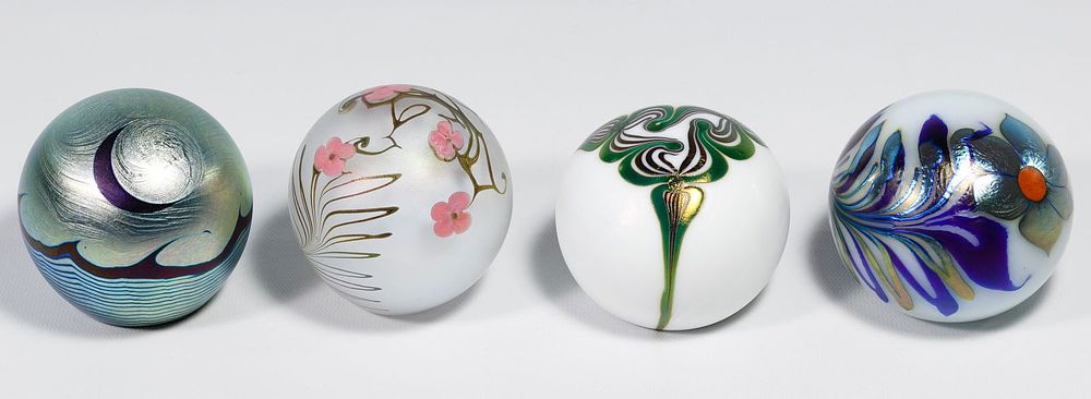 Lot 460: Signed Paperweight Assortment