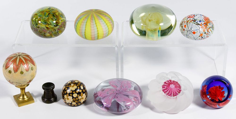Lot 462: Signed Paperweight Assortment