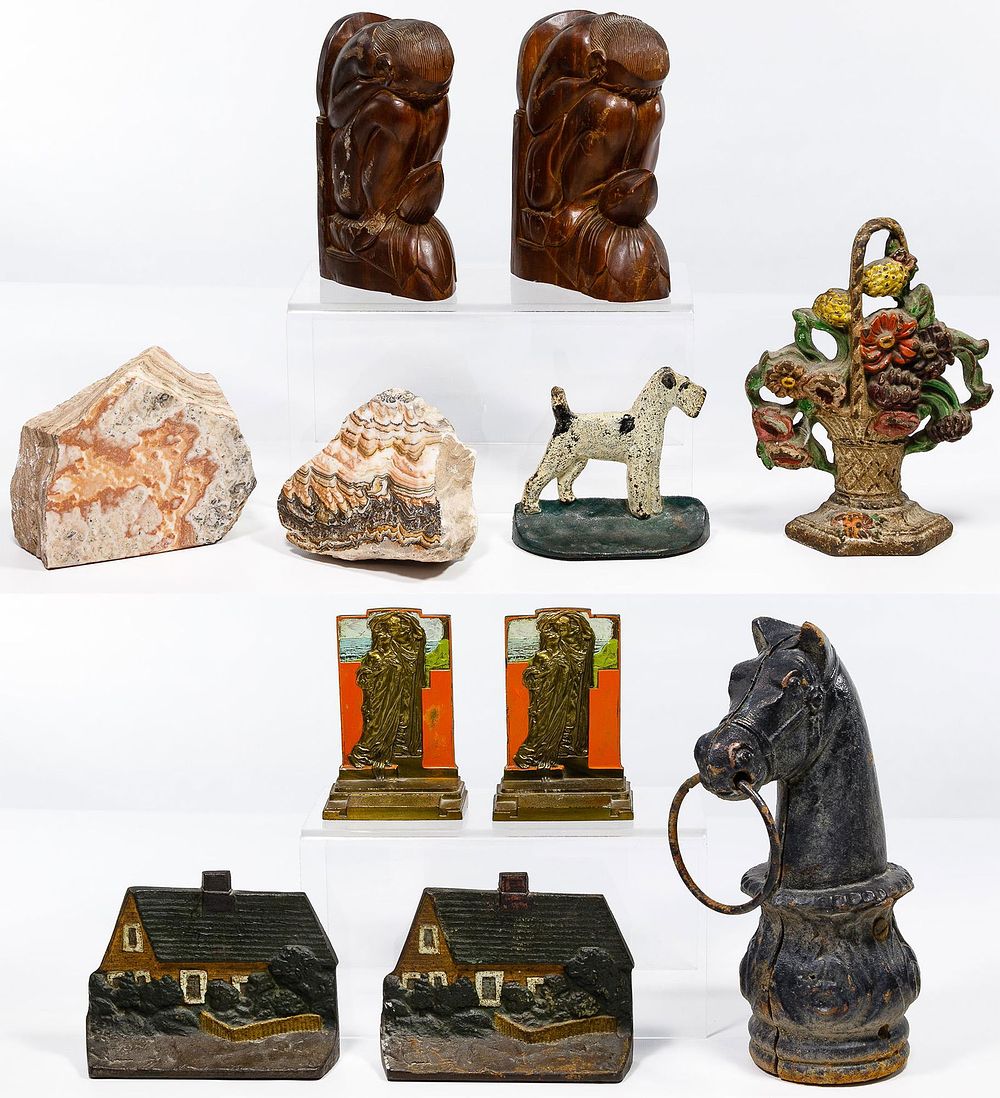 Lot 518: Bookend and Doorstop Assortment