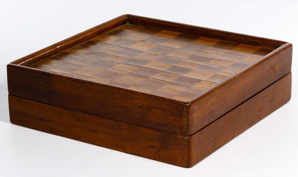 Lot 533: Mahogany Game Box