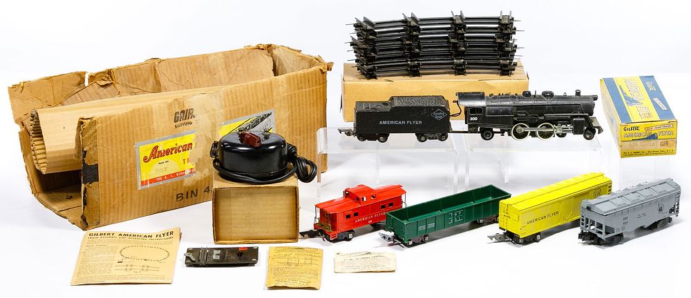 Lot 536: American Flyer Model Train Assortment