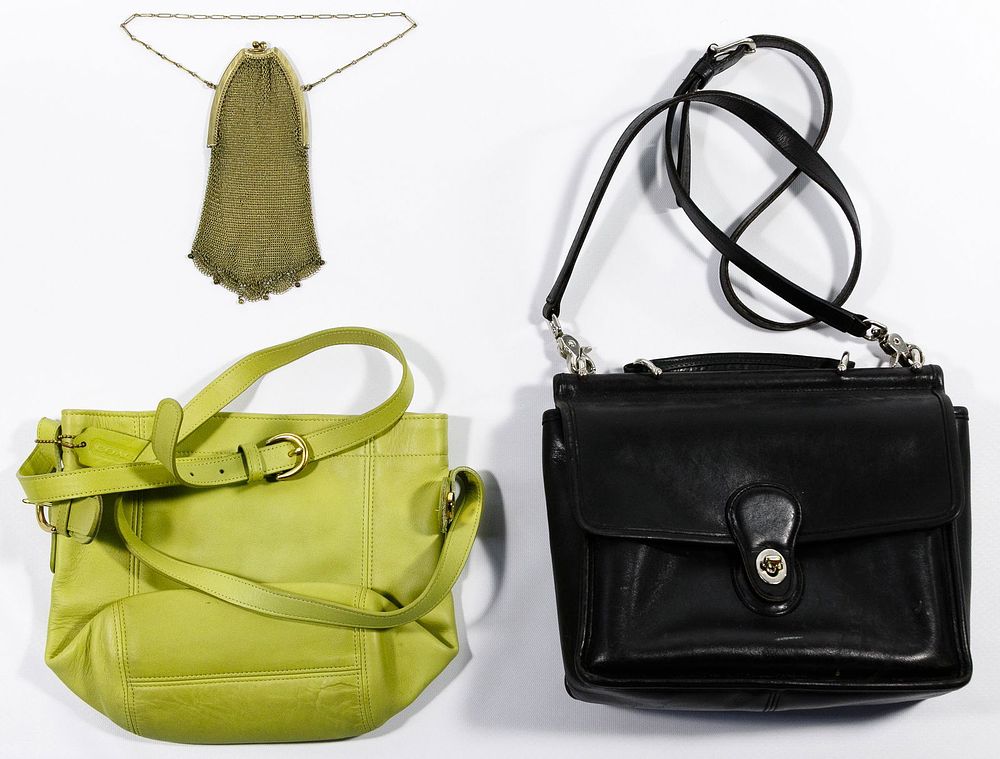 Lot 550: Coach Designer Purse Assortment