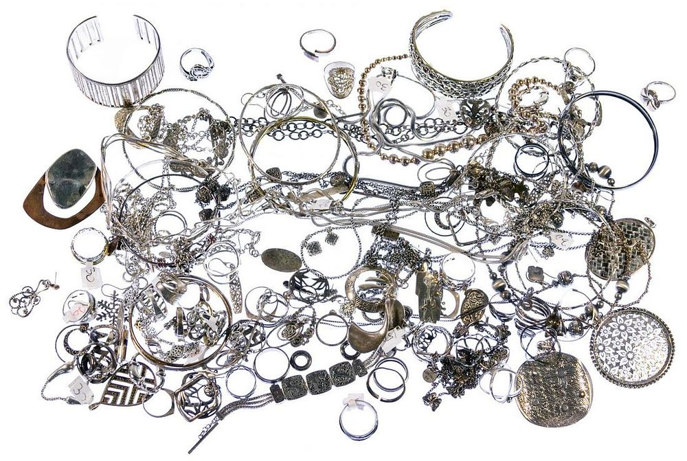 Lot 577: Sterling Silver Jewelry Assortment
