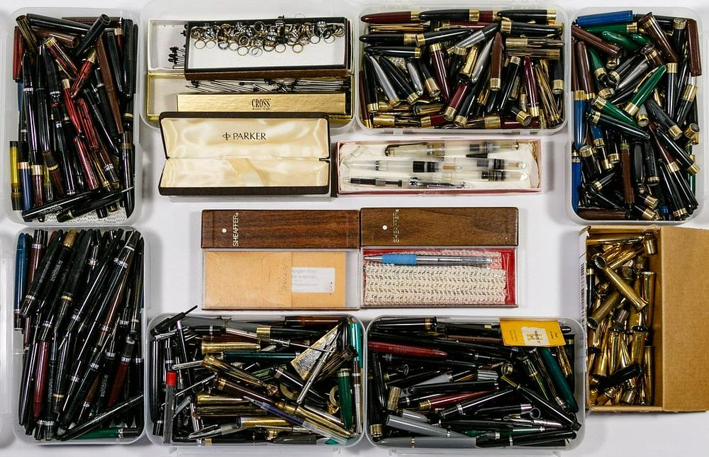 Lot 262: Fountain Pen and Part Assortment