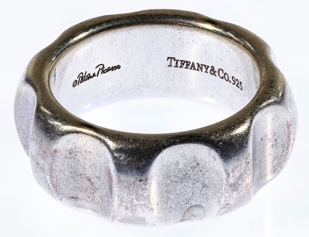 Lot 347: Tiffany & Co. Paloma Picasso Sterling Silver Groove