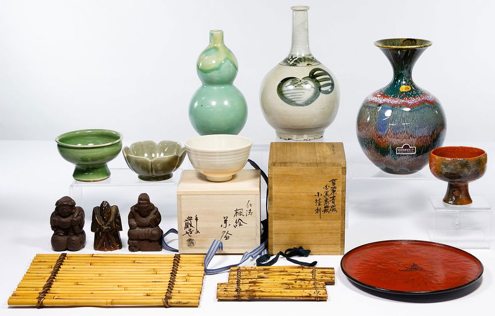 Lot 203: Asian Decorative Assortment
