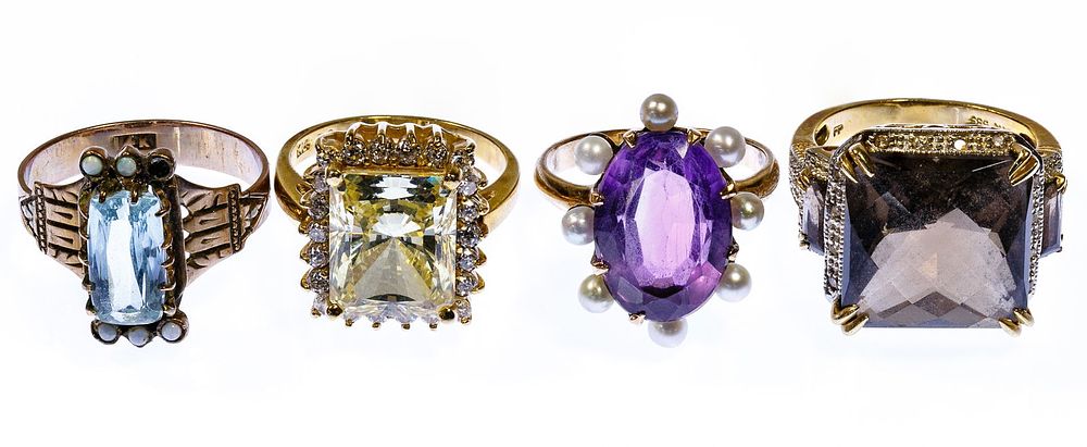 Lot 248: 14k Gold Ring Assortment