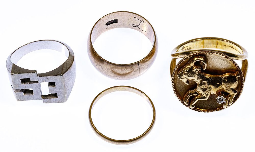 Lot 249: 14k Gold Ring Assortment