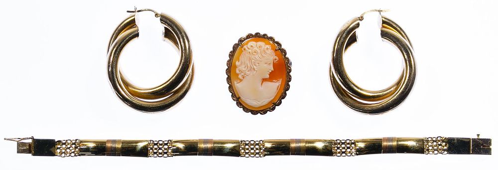 Lot 272: 14k Gold Jewelry Assortment