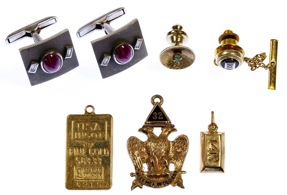 Lot 275: 14k Gold Jewelry Assortment