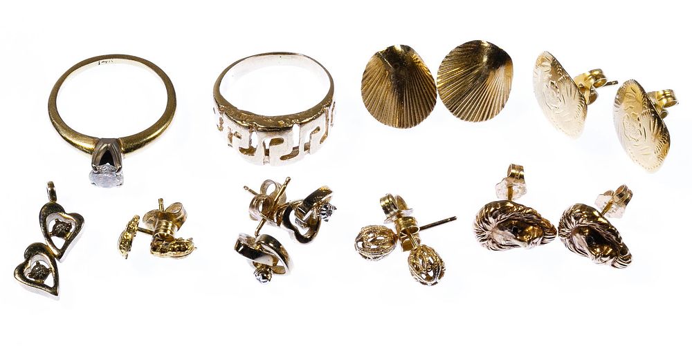 Lot 281: 14k Gold Jewelry Assortment