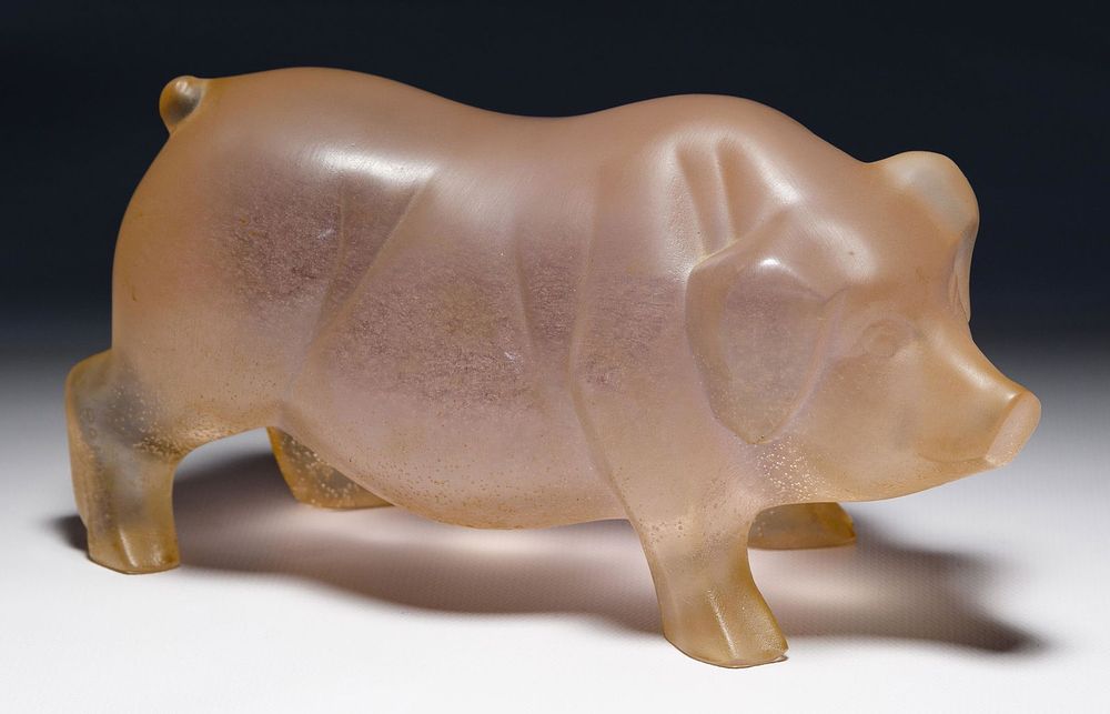 Lot 408: Daum Art Glass 'Cochon Rose' Pig Figurine