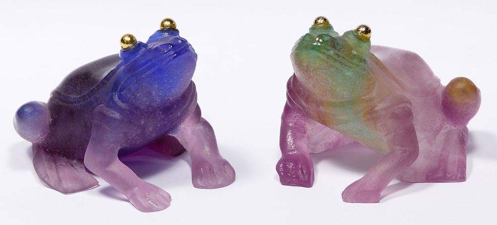 Lot 413: Daum Pate de Verre Art Glass Frog Figurines