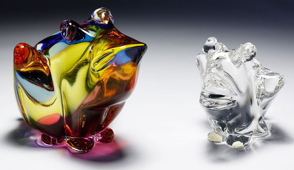 Lot 414: Archimede Seguso Glass Frog Figurine Collection