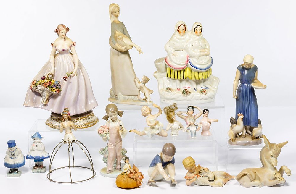 Lot 510: Lladro and Figurine Assortment