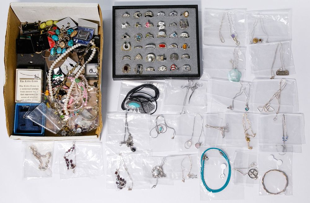 Lot 601: Sterling Silver Jewelry Assortment