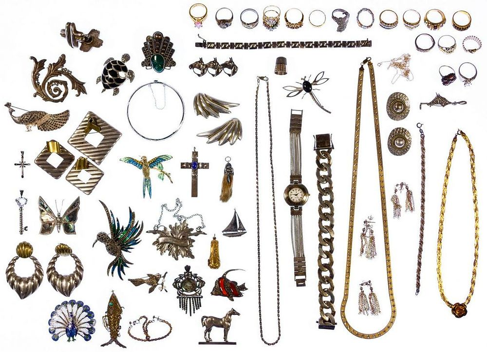 Lot 605: Sterling Silver Jewelry Assortment