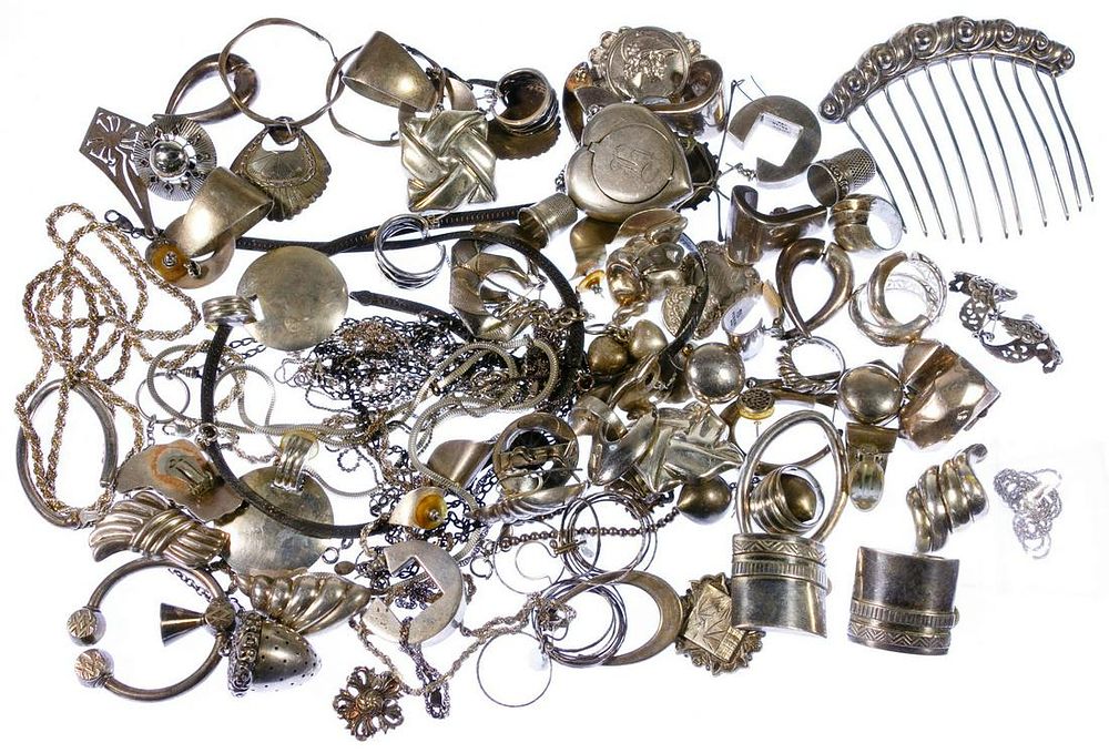 Lot 607: Sterling Silver Jewelry Assortment