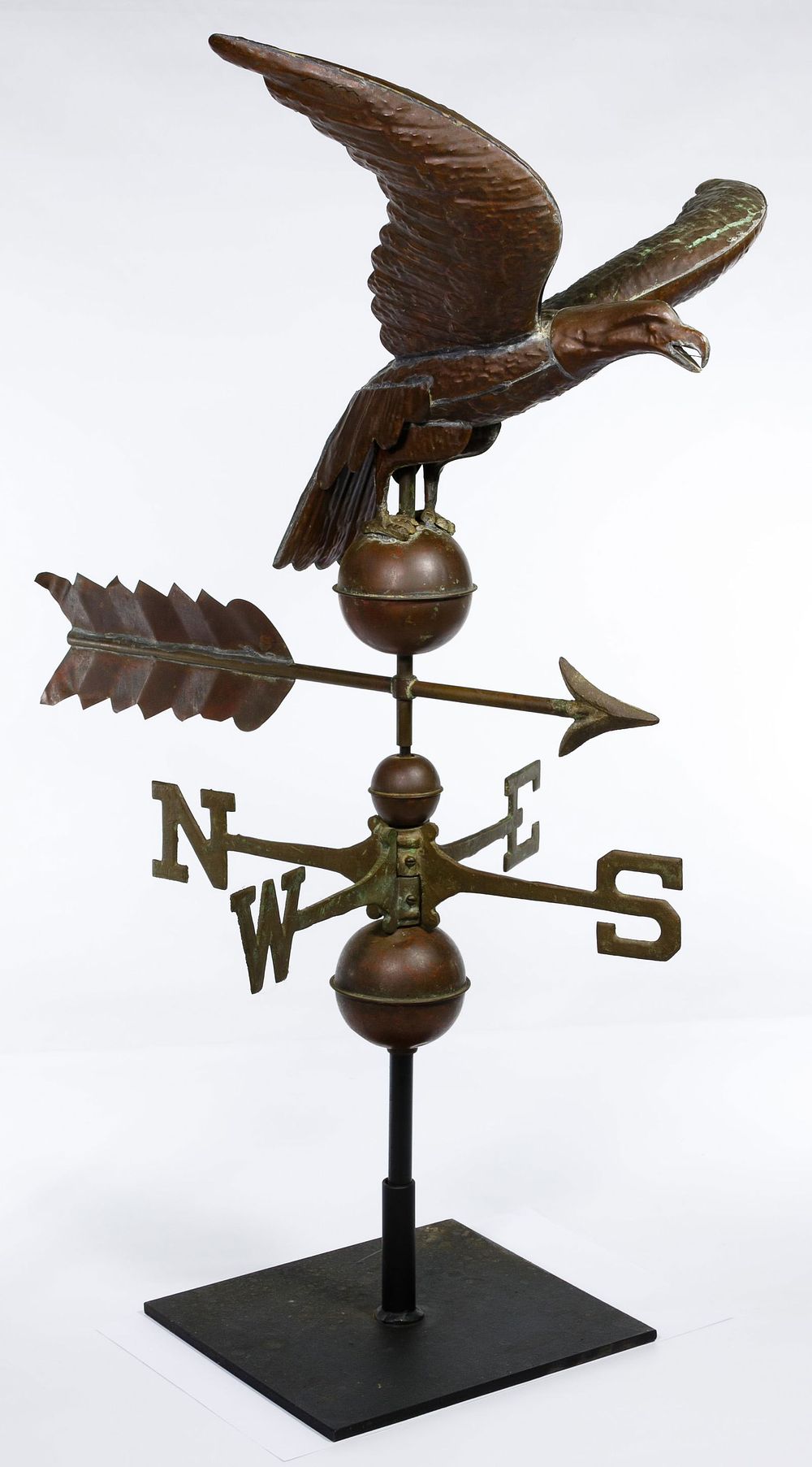Lot 684: Eagle Form Weathervane