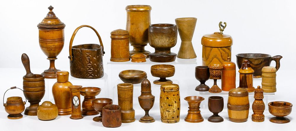 Lot 726: Turned Wood Treen Assortment