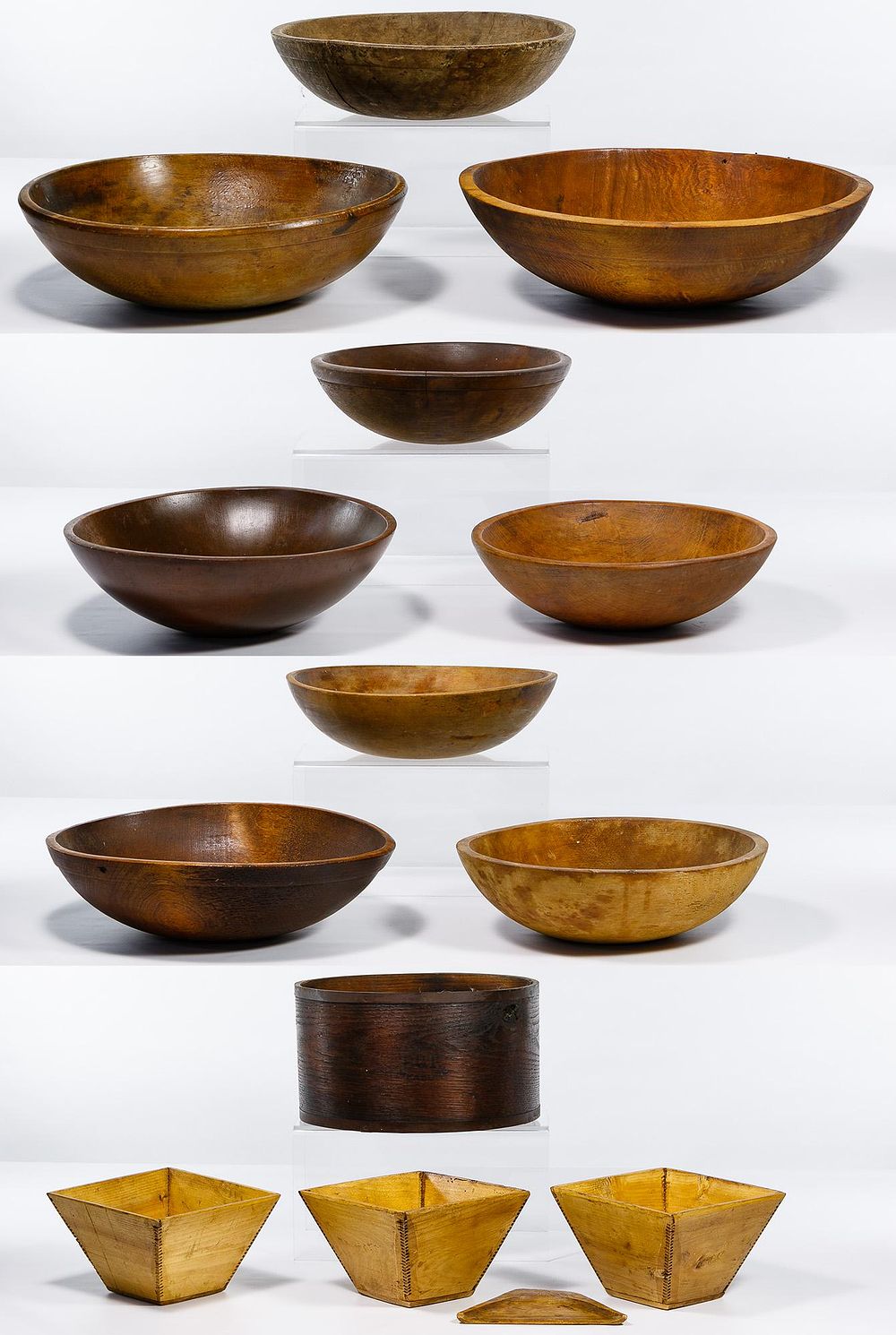Lot 728: Wood Bowl Assortment