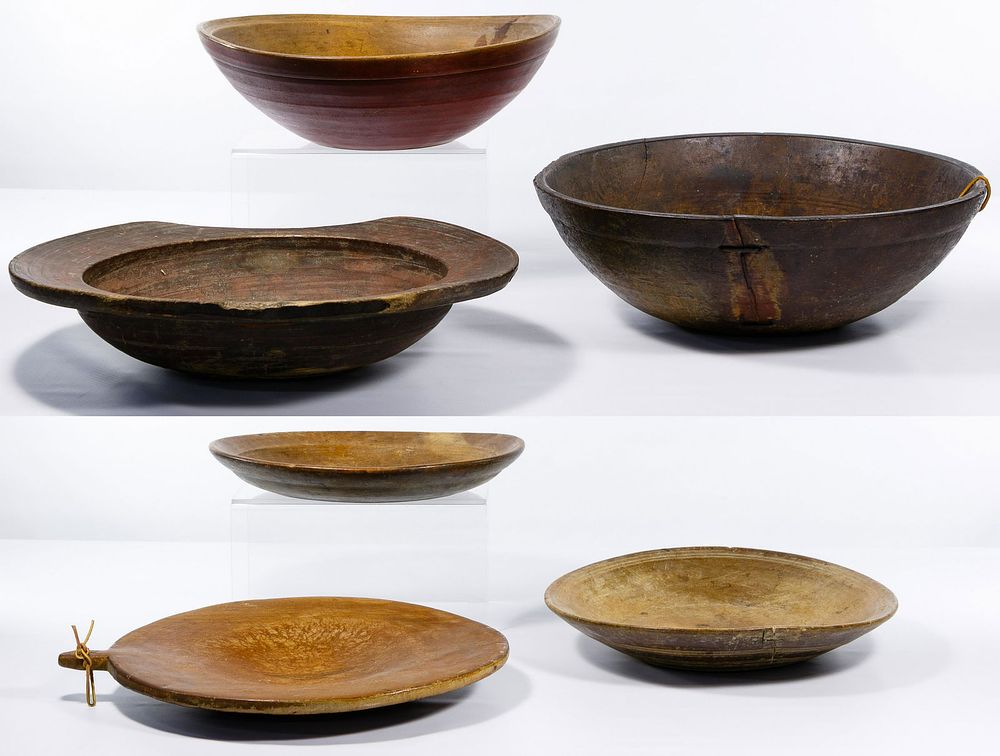 Lot 751: Painted Wood Bowl Assortment