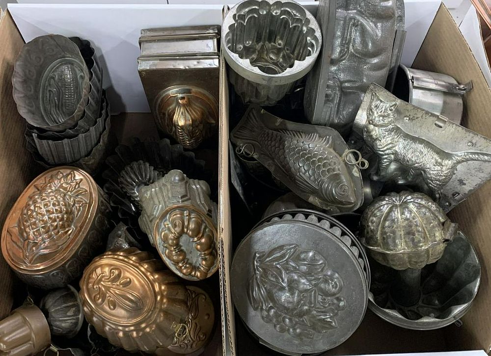 Lot 770: Metal Mold Assortment
