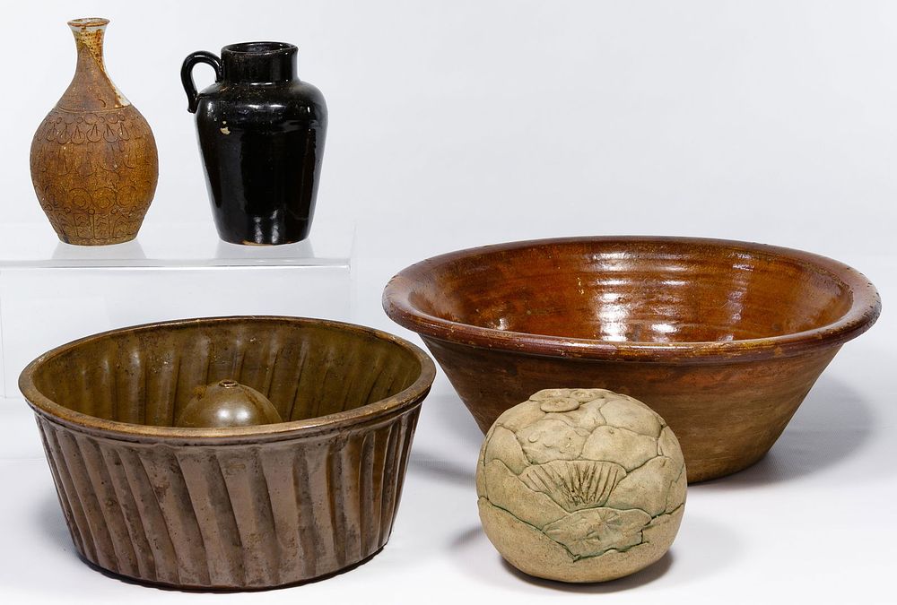 Lot 791: Primitive Pottery Assortment