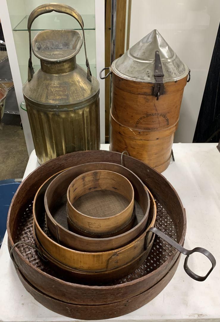 Lot 795: Primitives Object Assortment