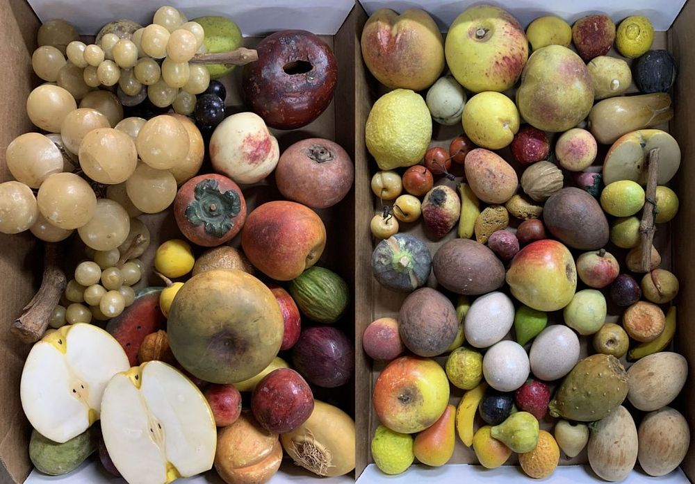 Lot 799: Stone Fruit Assortment