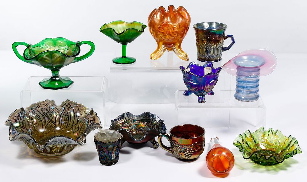 Lot 208: Carnival Glass Assortment