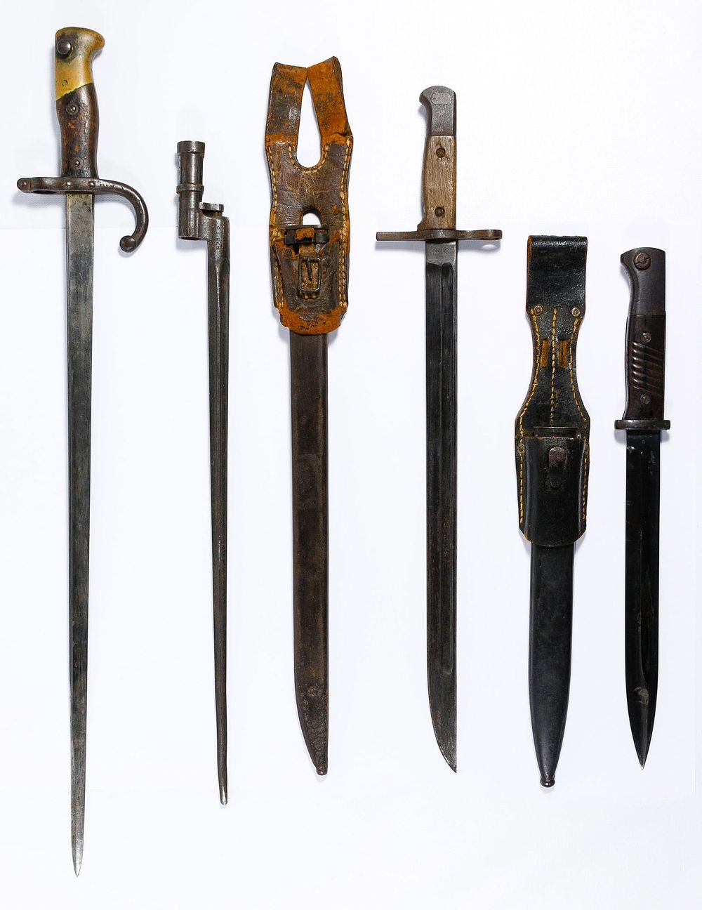 Lot 252: World War I and II Bayonet Assortment