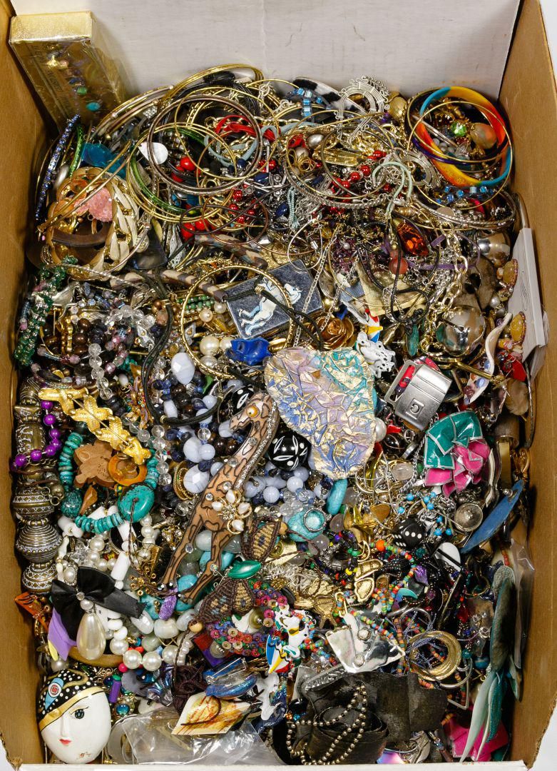 Lot 353: Costume Jewelry Assortment