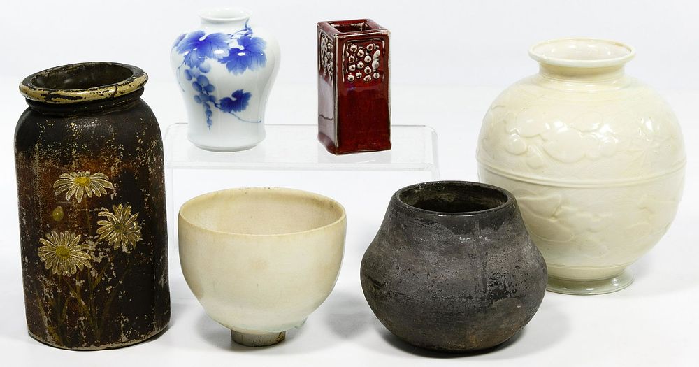 Lot 383: Asian Pottery and Porcelain Assortment