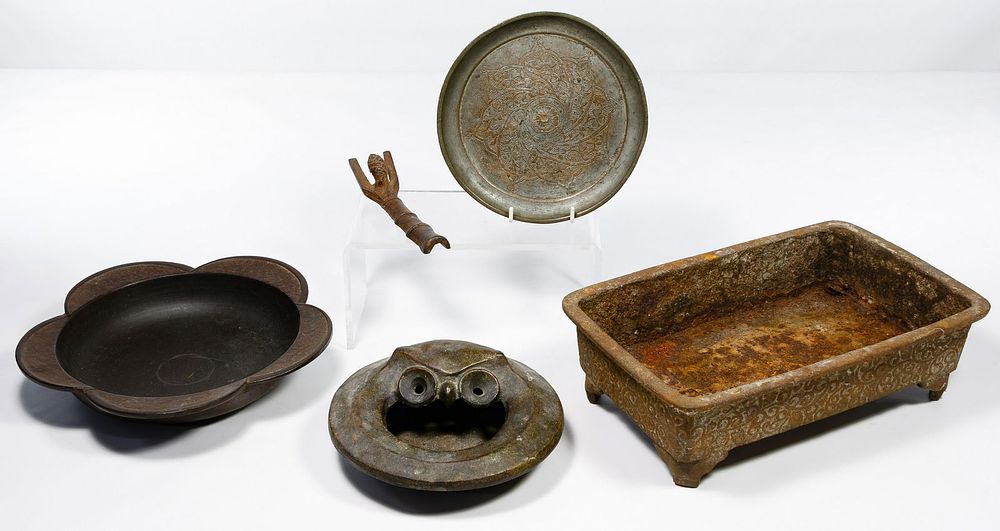 Lot 453: Japanese Metal Object Assortment