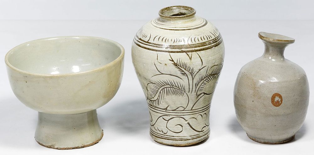 Lot 488: Korean Buncheong Stoneware Assortment