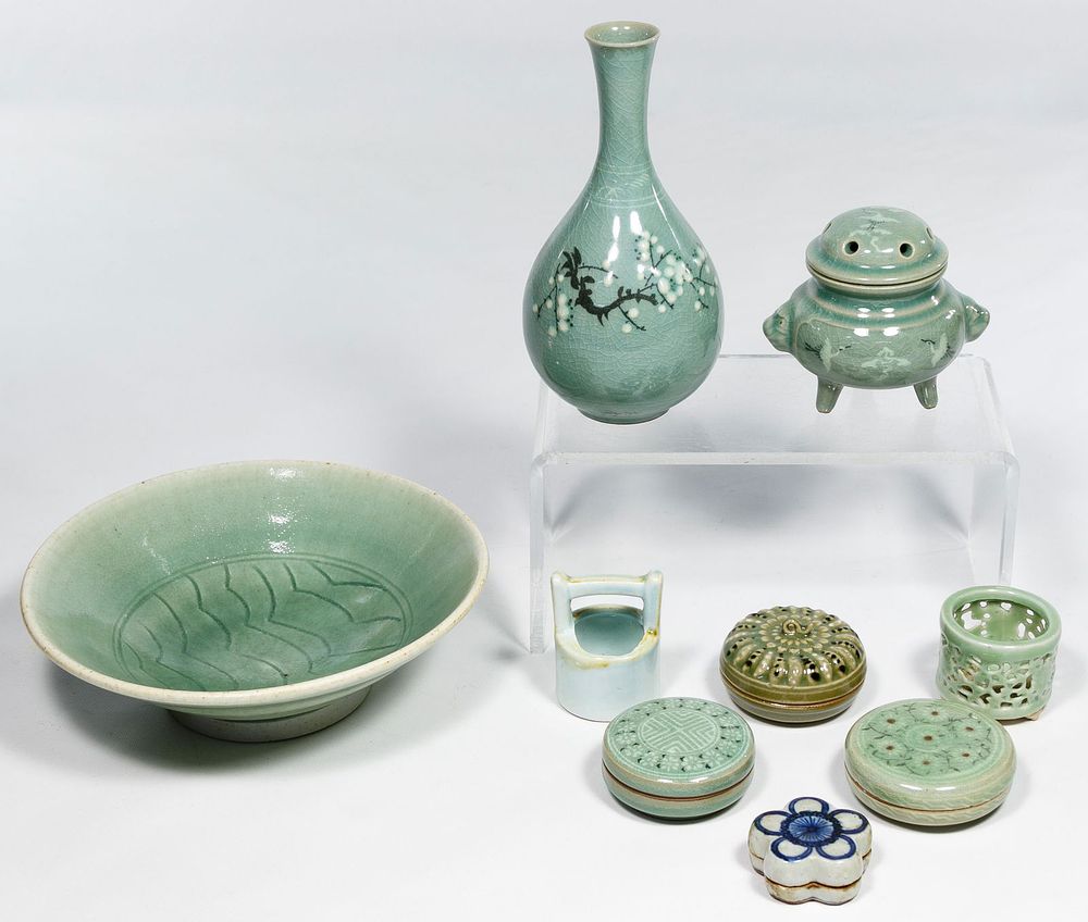 Lot 489: Korean Celadon Assortment