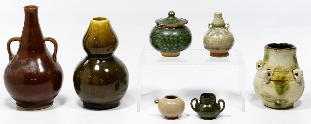 Lot 510: Thai Sawankhalok Pottery Assortment