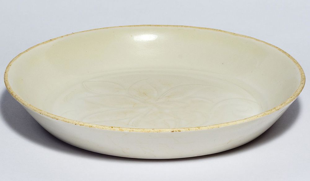 Lot 188: Chinese Ding-ware Carved Small Brush Washer