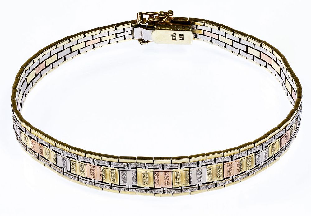 Lot 207: 14k Tri-color Gold Bracelet