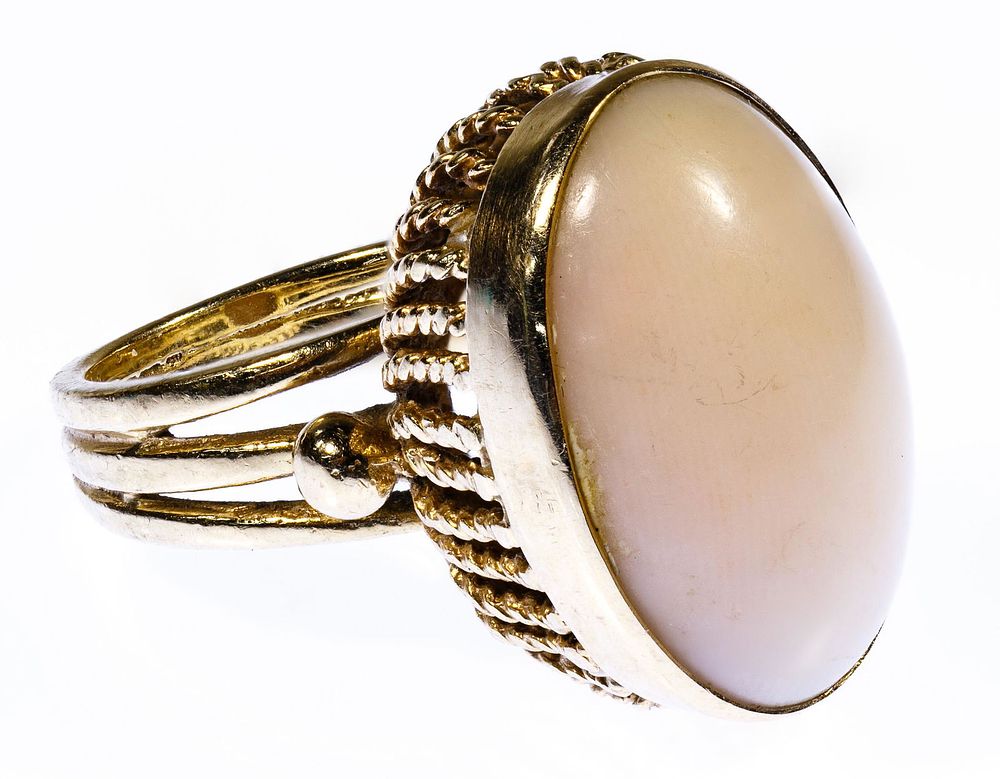 Lot 219: 14k Gold and Coral Ring