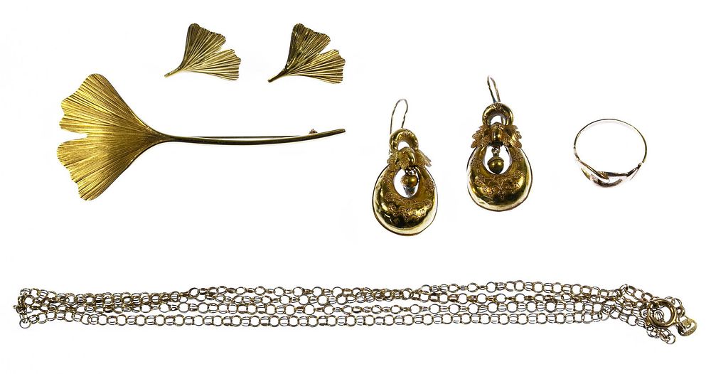 Lot 229: 14k Gold Jewelry Assortment